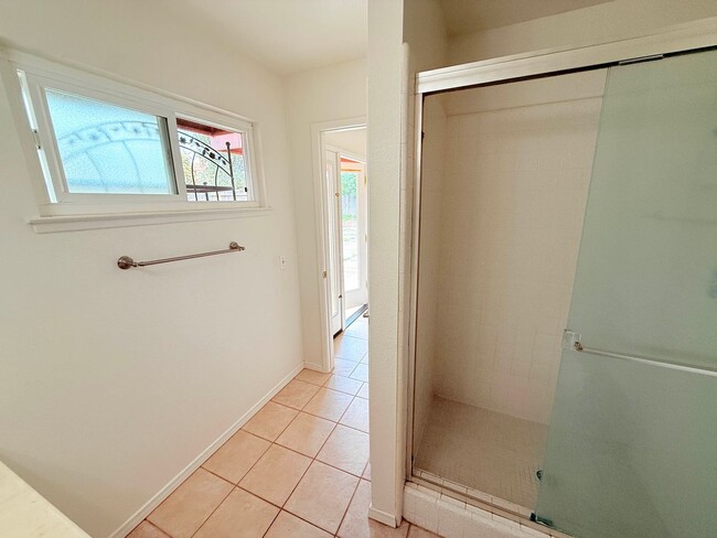 Photo - 4625 Karnes Rd Unit B