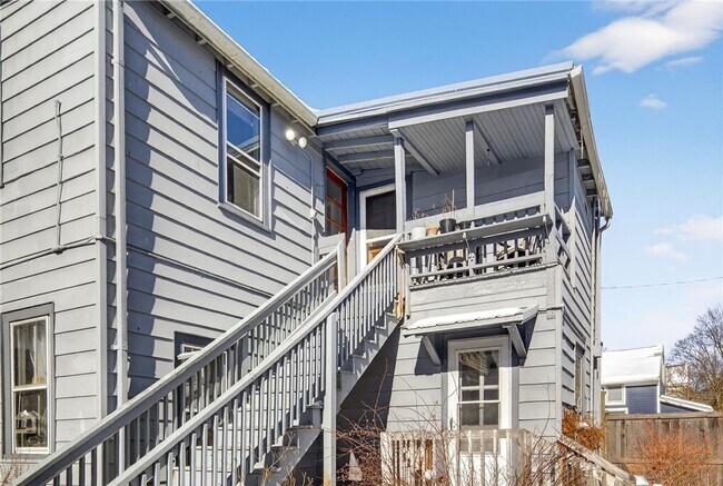 Photo - 607 N Cayuga St