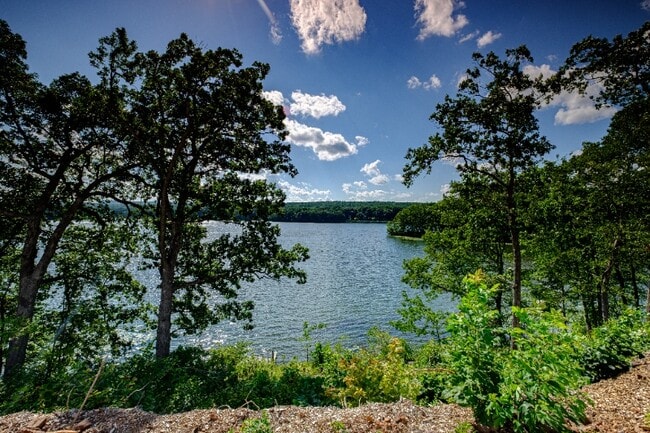 Photo - 12 Edgewater Cir