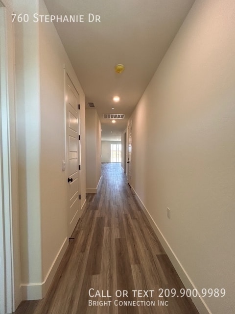 Photo - 760 Stephanie Dr
