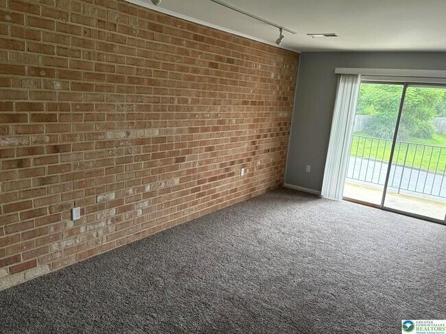 Photo - 4057 Vaughn St