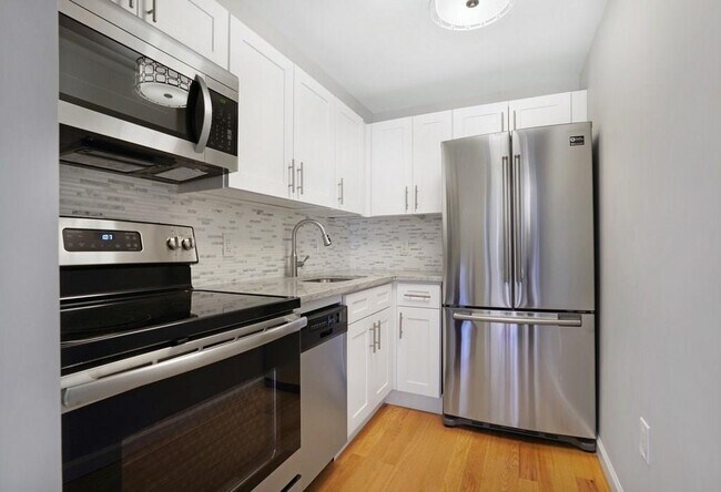 Photo - 565 1st St Unit 1