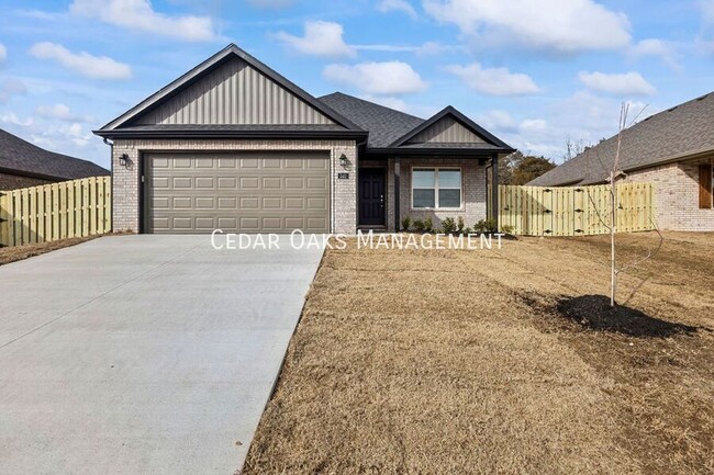 Stunning BRAND NEW Home, Fenced Yard, All ... - Stunning BRAND NEW Home, Fenced Yard, All ...