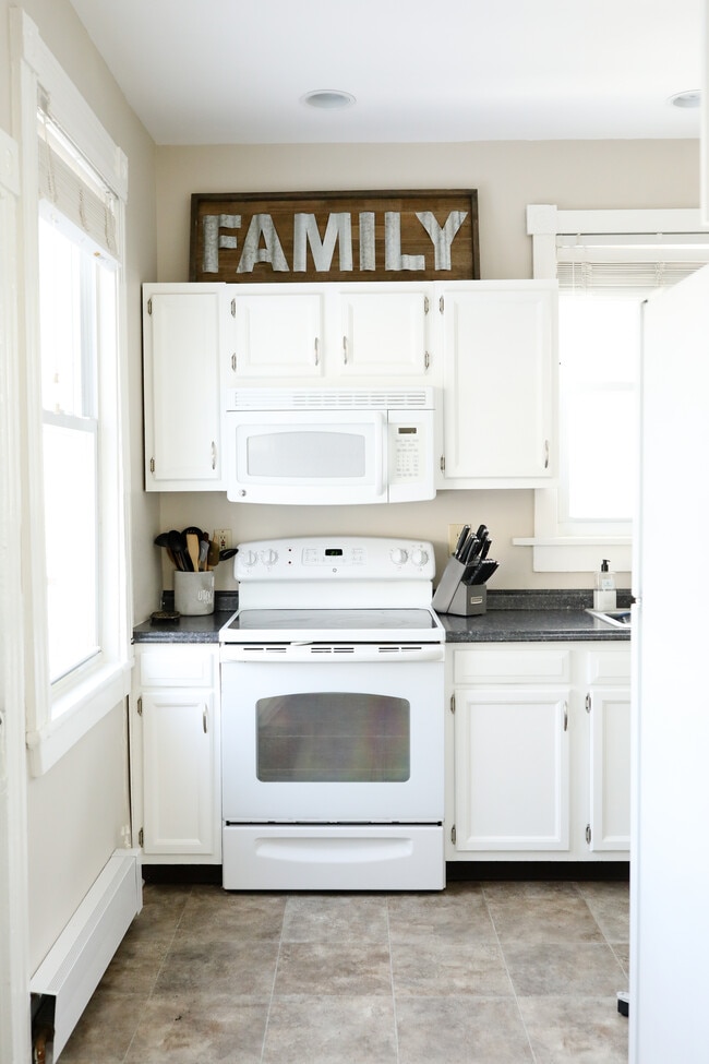 Photo - 14 Parry Ave