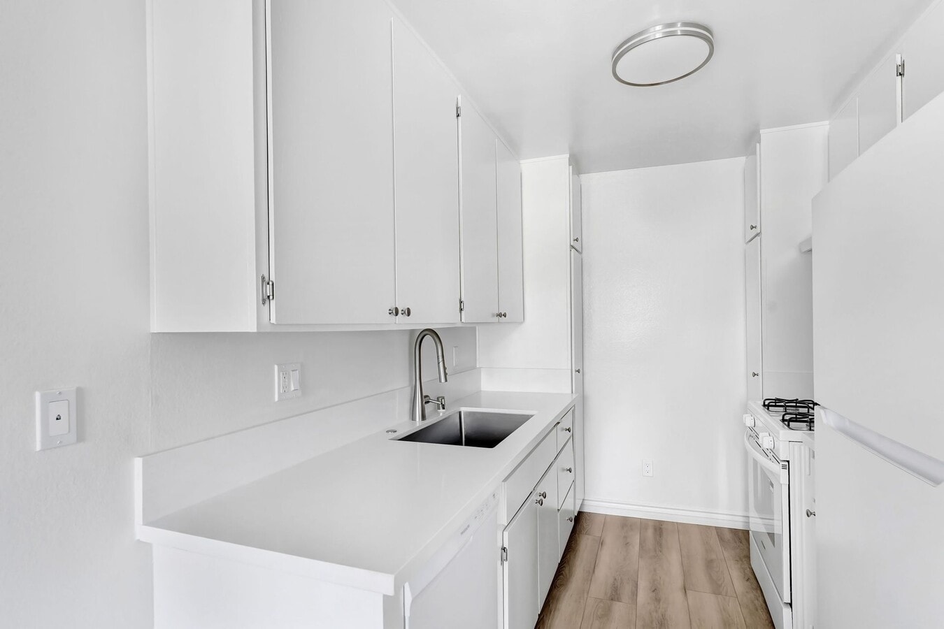 Photo - 3415 McLaughlin Ave