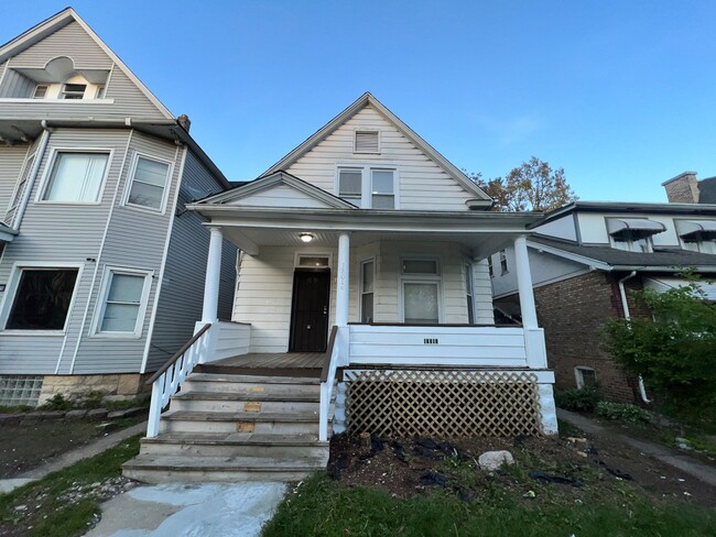 Building Photo - 12015 S Stewart Ave