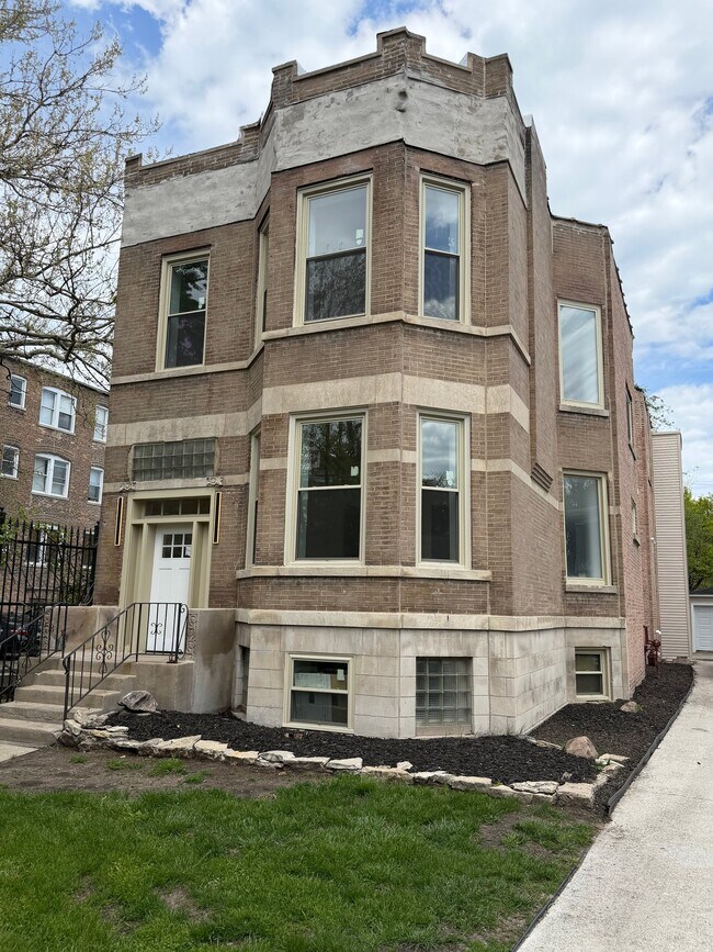 Photo - 7535 S Coles Ave Unit 2