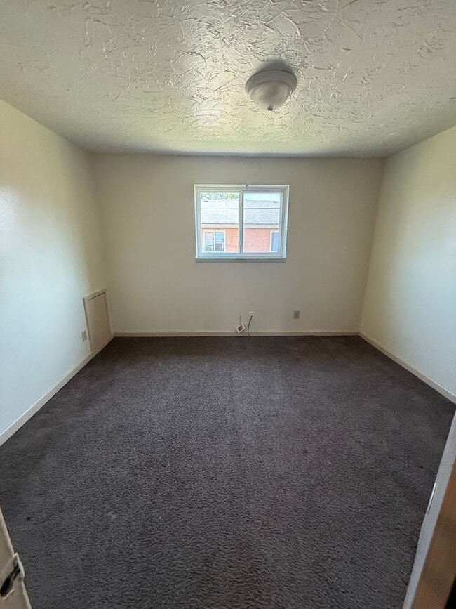 Photo - 23921 Banbury Cir