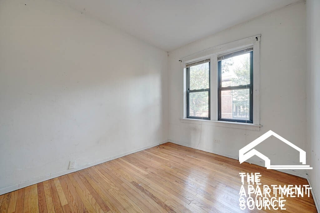 Photo - 2921 W McLean Ave Unit 2E