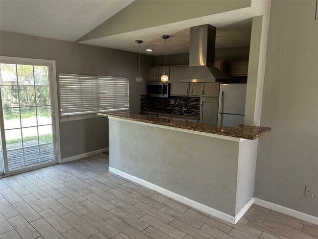 Photo - 635 Jeff Davis Dr