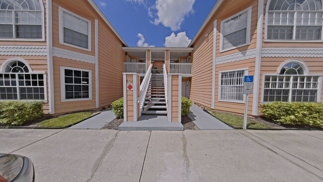 Building Photo - Lovely 3 Bed 2 Bath Condo in Villas at Isl... Unit D