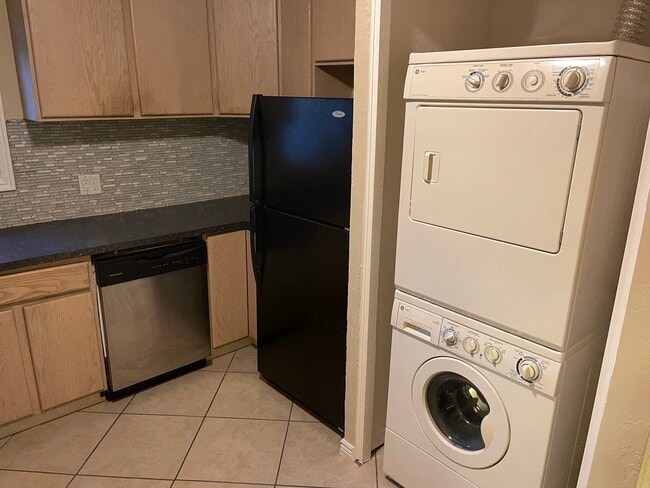 Photo - 4176 Highland Dr