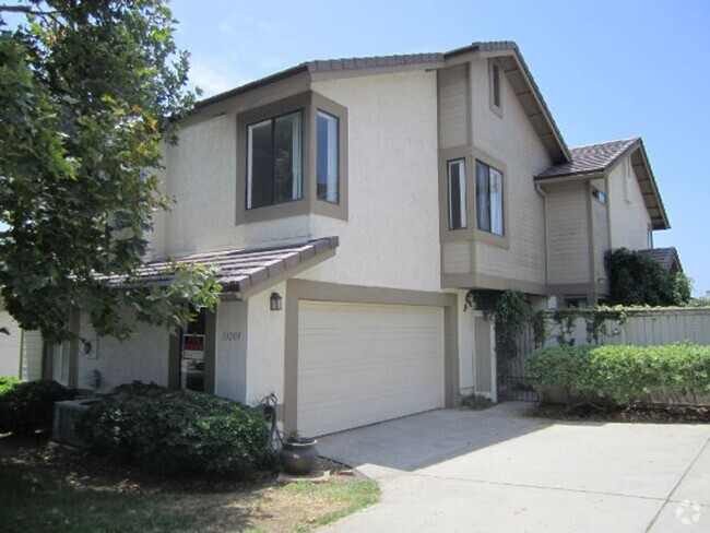 Building Photo - $4,095 4 Bed / 2.5 Bath House in Poway