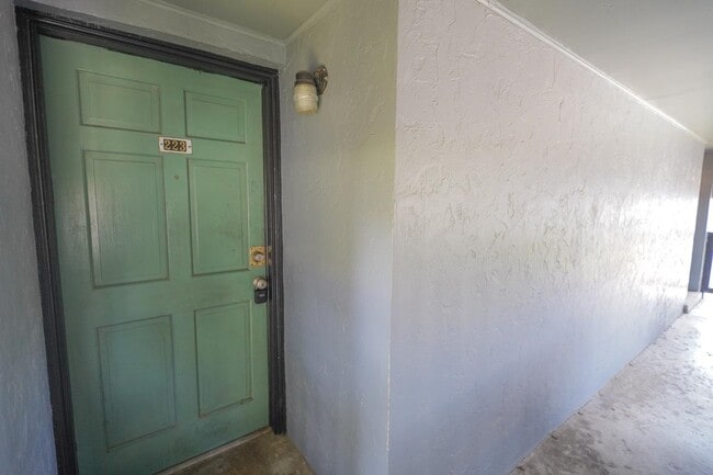 Photo - 2325 W Pensacola St Unit 223
