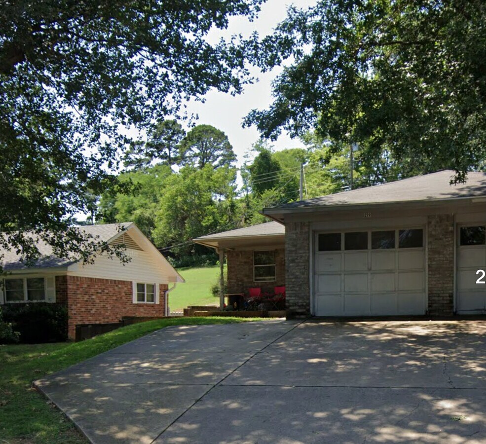 Photo - 221 N 56th St House