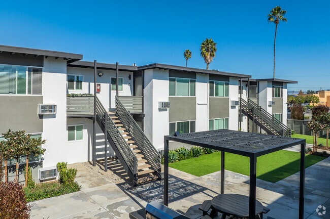Charle Square Apartments