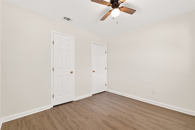 Photo - 8306 Wayward Rd