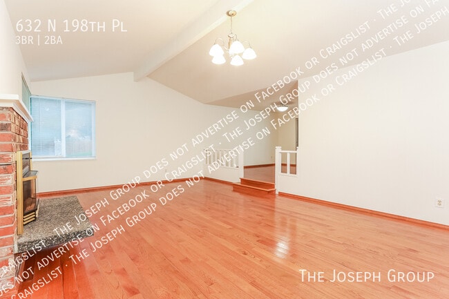 Photo - 632 N 198th Pl
