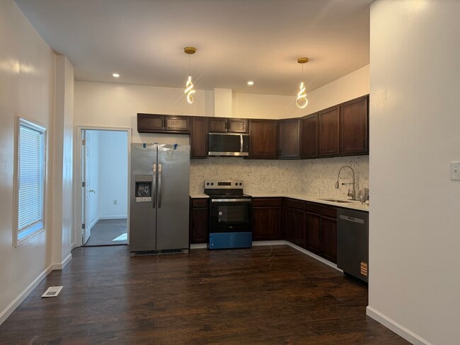 Photo - 1438 Ferndale Ave