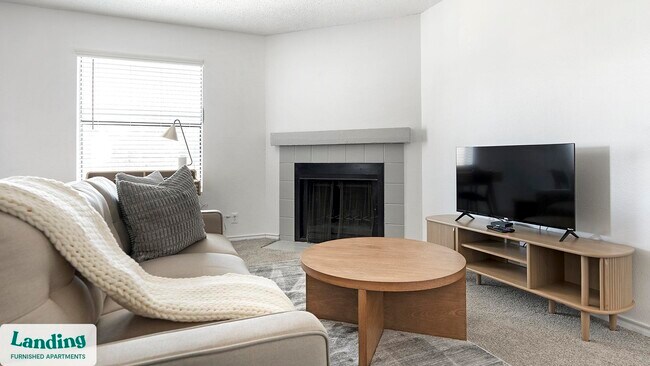 Photo - 1071 Clayton Ln Unidad M0412.1407616