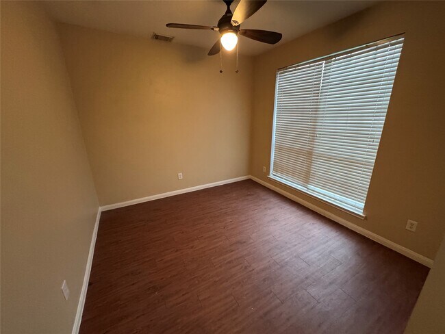 Photo - 4018 Longway Estates Ct