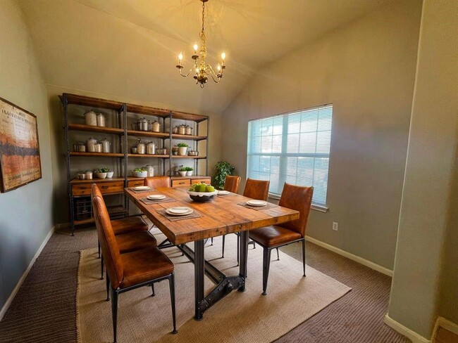 Photo - 2305 Bakers Way