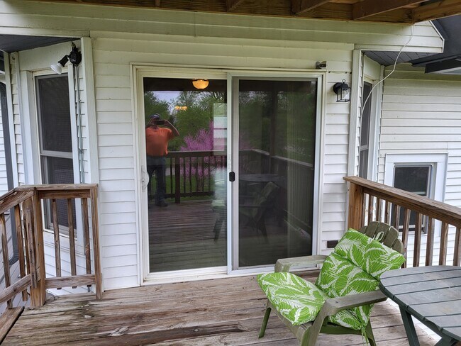 Building Photo - 312 N Illinois St Unit 2nd Floor