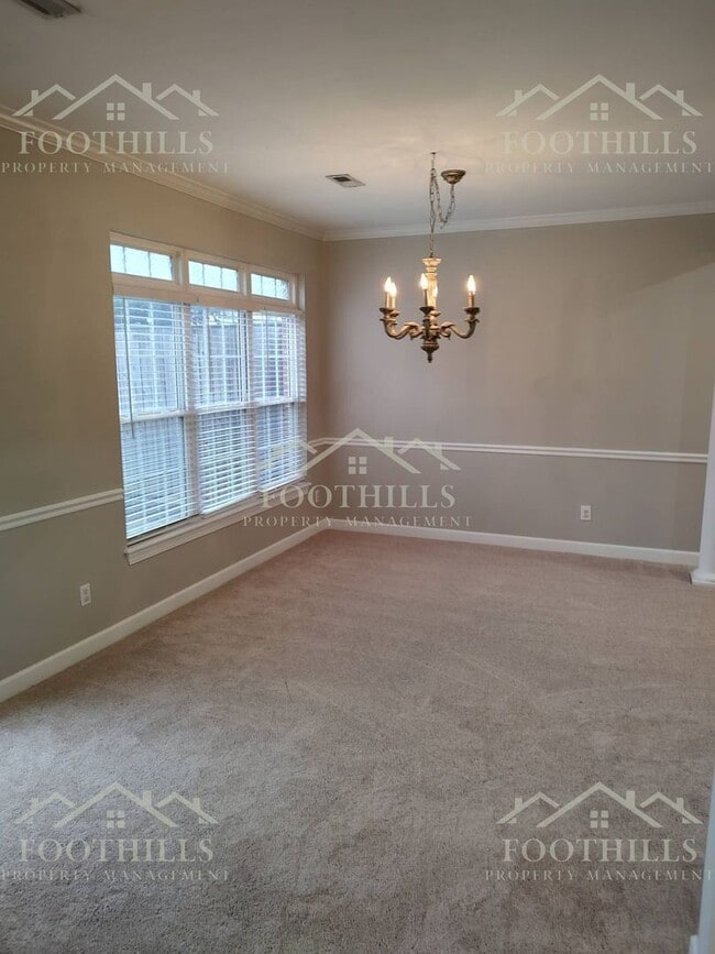 Photo - 901 Autumn Oaks