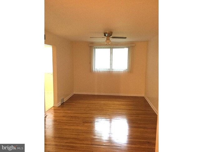 Photo - 1643 Powell Rd