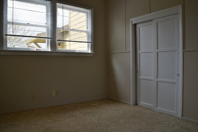 Photo - POL5 Unit 807
