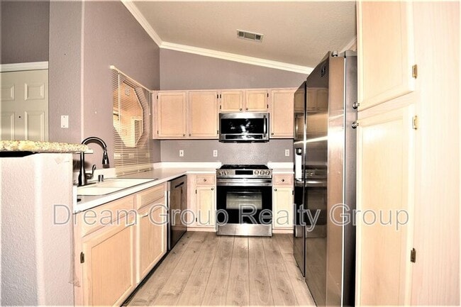 Photo - 5415 W Harmon Ave