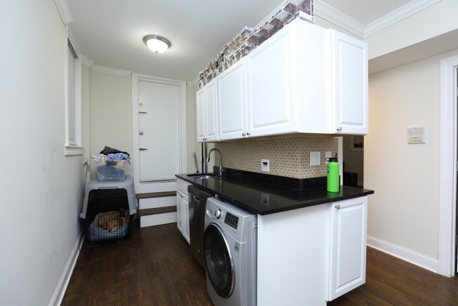 Photo - 837.5 W Cornelia Ave Unit 6H