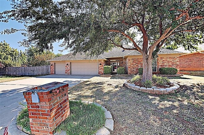 Photo - 8608 NW 116th St House