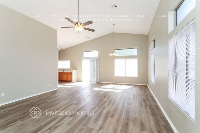 Photo - 14459 N 87th Dr