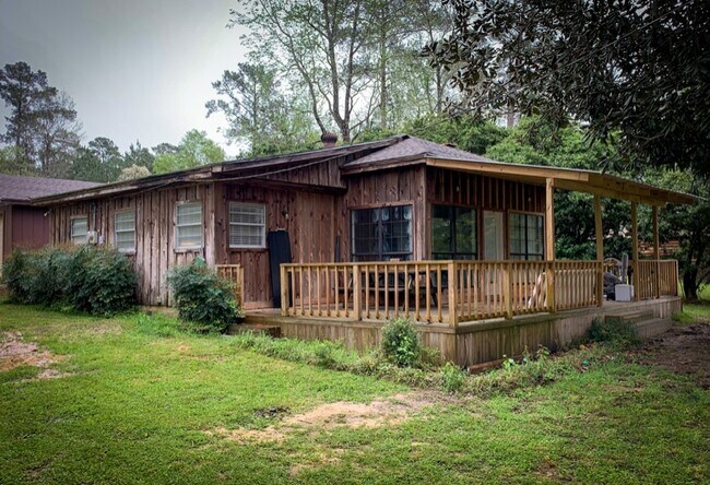 Photo - 310 Elaine Dr