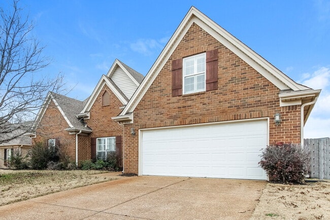 Photo - 3080 Greenhouse Dr