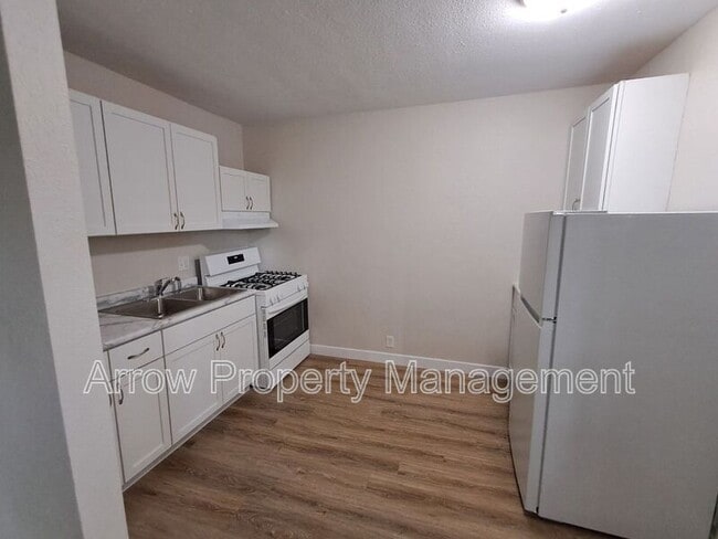 Photo - 1414 Oakland Rd NE