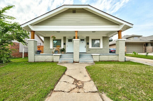 Photo - 1444 NE 13th St