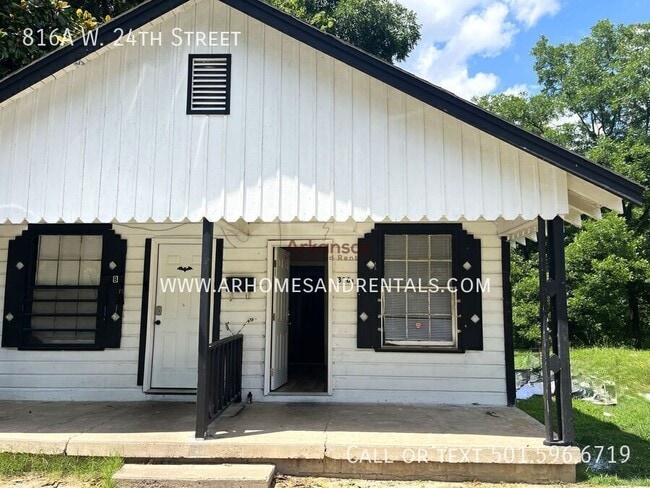 Building Photo - 816A W. 24th Street-