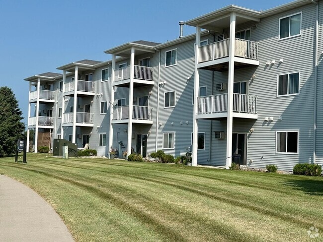 Building Photo - 2 Bedroom 2 Bath - South Fargo - July 1st Unit 201 Rental