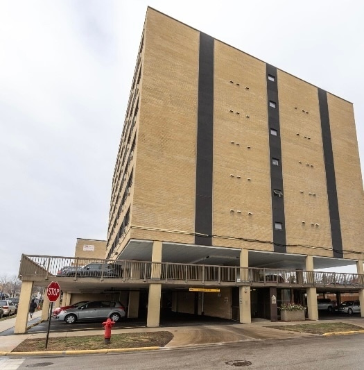 Photo - 7300 W North Ave