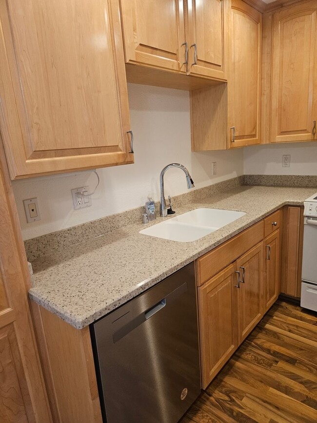 Photo - GENESEE - Regency Villas 1 BR Condo, 62+ Senior Community, Available Now! Unit 220