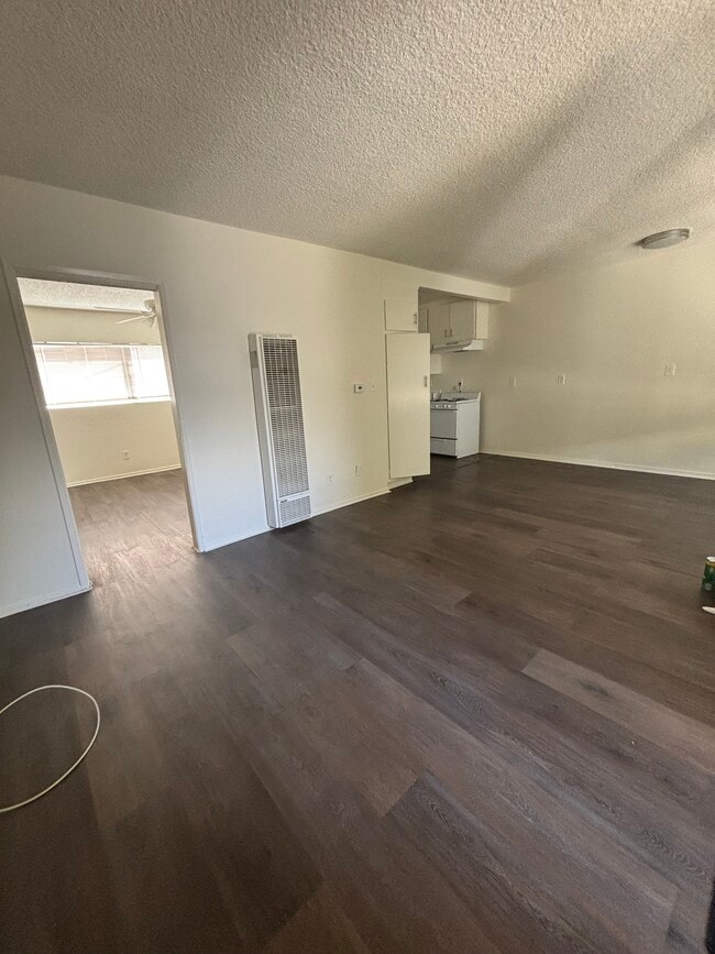 Photo - 5019 Klump Ave Apartments Unit 7