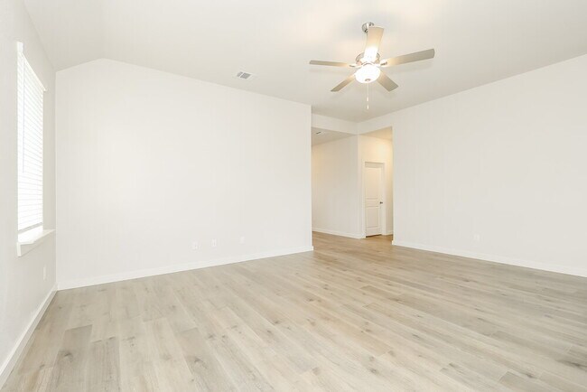 Photo - 1508 Harvester Dr