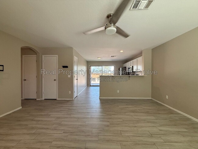 Photo - 7105 S 251st Dr