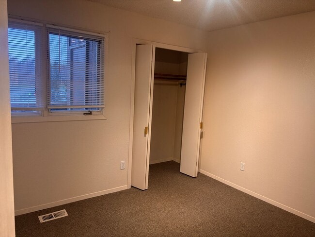 Photo - South Anchorage 2 Bed/1 Bath Condo!