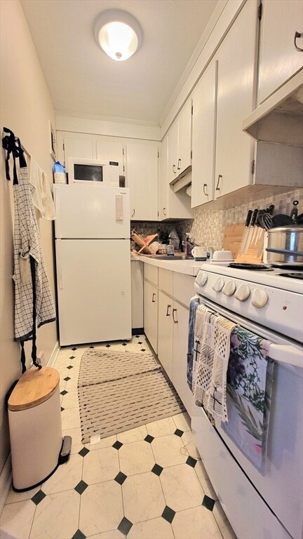 Photo - 190 Kelton St Unit 14