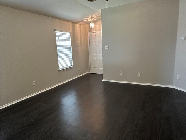 Photo - 1600 McDowell Bend