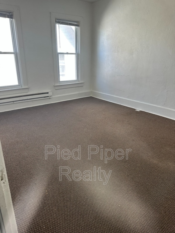 Photo - 123 1/2 N Cherry Ave