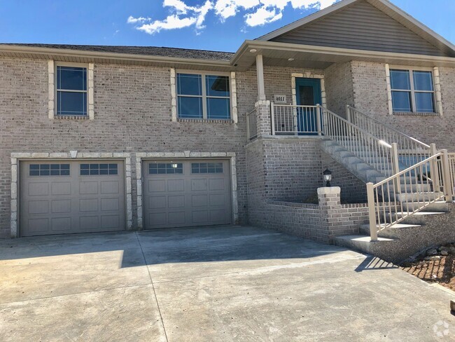 Building Photo - 4Bd/3Bth - Home - Quiet Subdivision